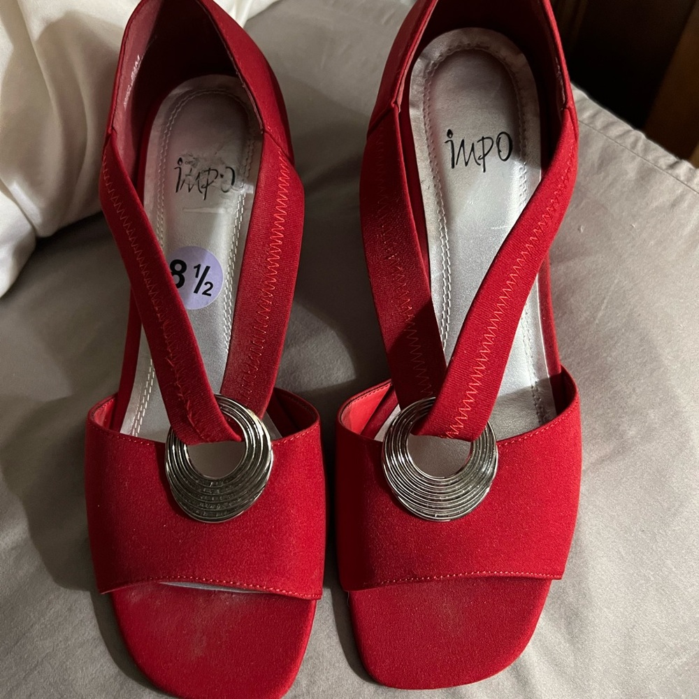 Beautiful and comfortable BNWOT shoes